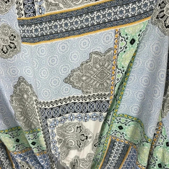 Altar’d State Paisley Bell Sleeve Front Tie Blouse - Picture 4 of 8